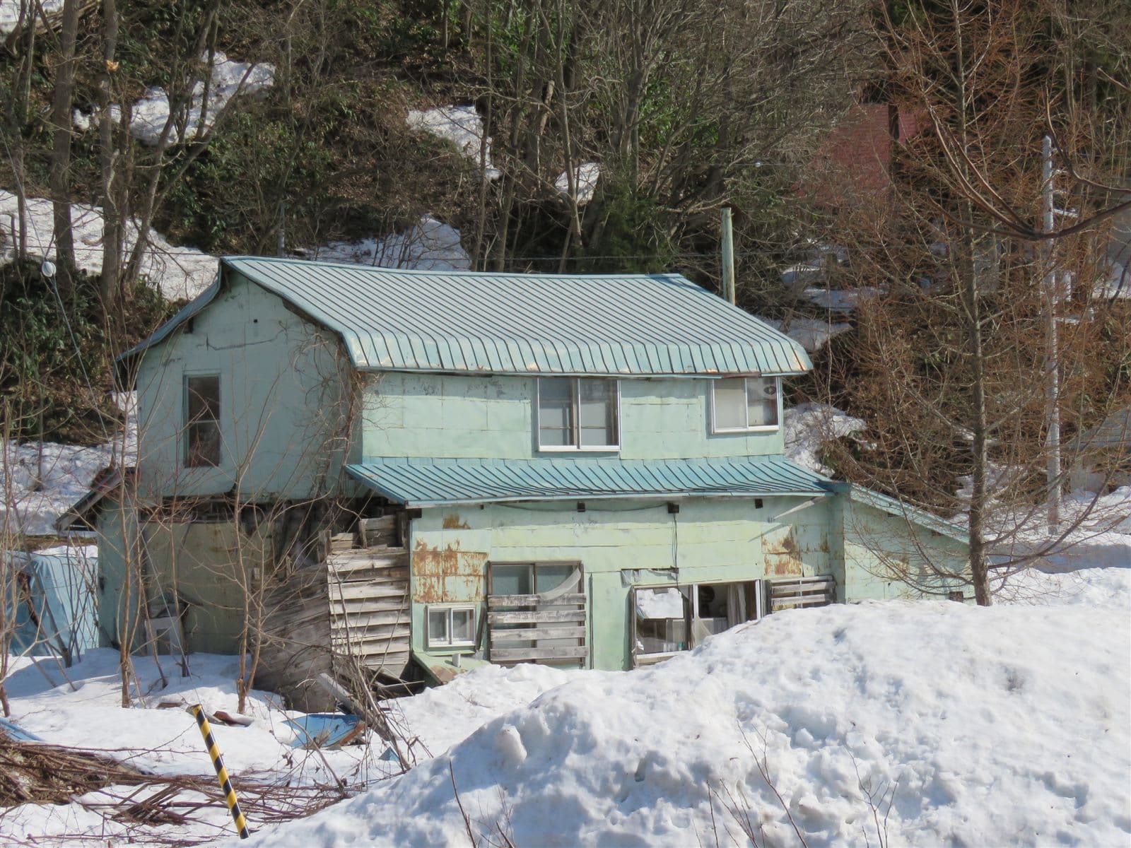 【心霊】オレンジハウス｜解体業者が次々と怪我した千葉の廃屋の正体