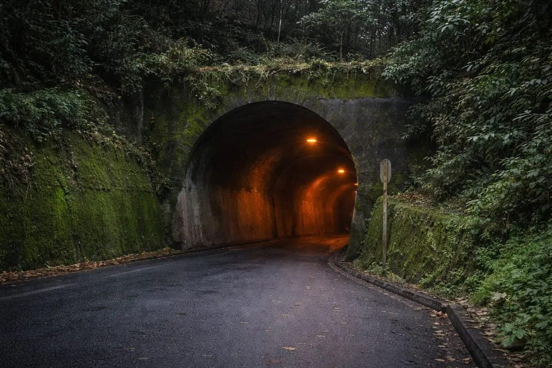 【心霊】小迫トンネル｜明治以前に手掘りされた大分の廃トンネルで目撃される異変
