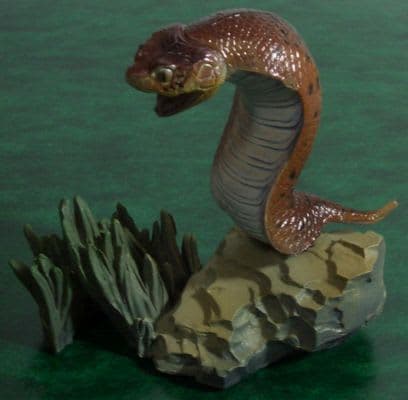 ツチノコのフィギュア