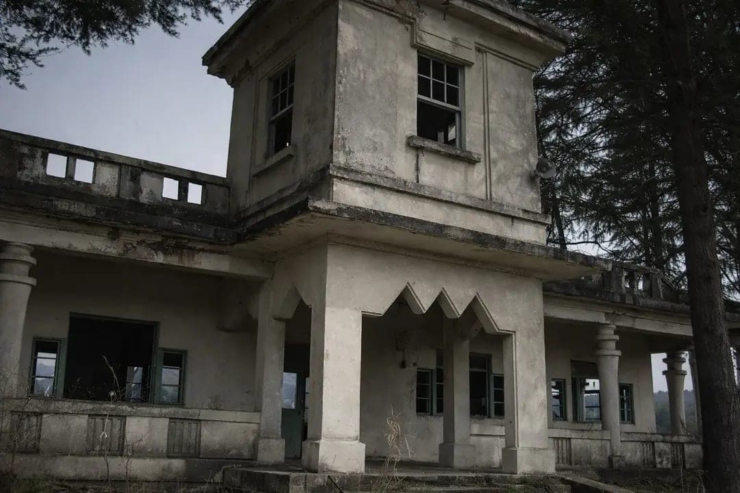 【心霊】大川寺遊園地|廃観覧車から聞こえる子供の声と目撃される霊の正体